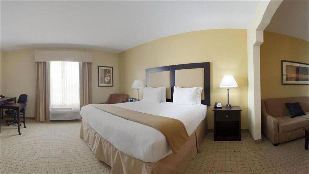 Holiday Express By Ihg 2* Georgetown